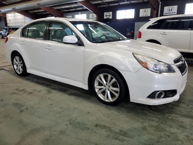 Sedans SUBARU LEGACY 2013 Biały