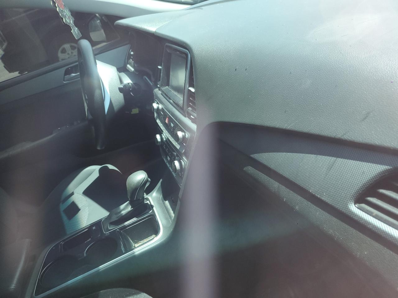 HYUNDAI SONATA 2019 VIN 5NPE24AF1KH740690 photo 8