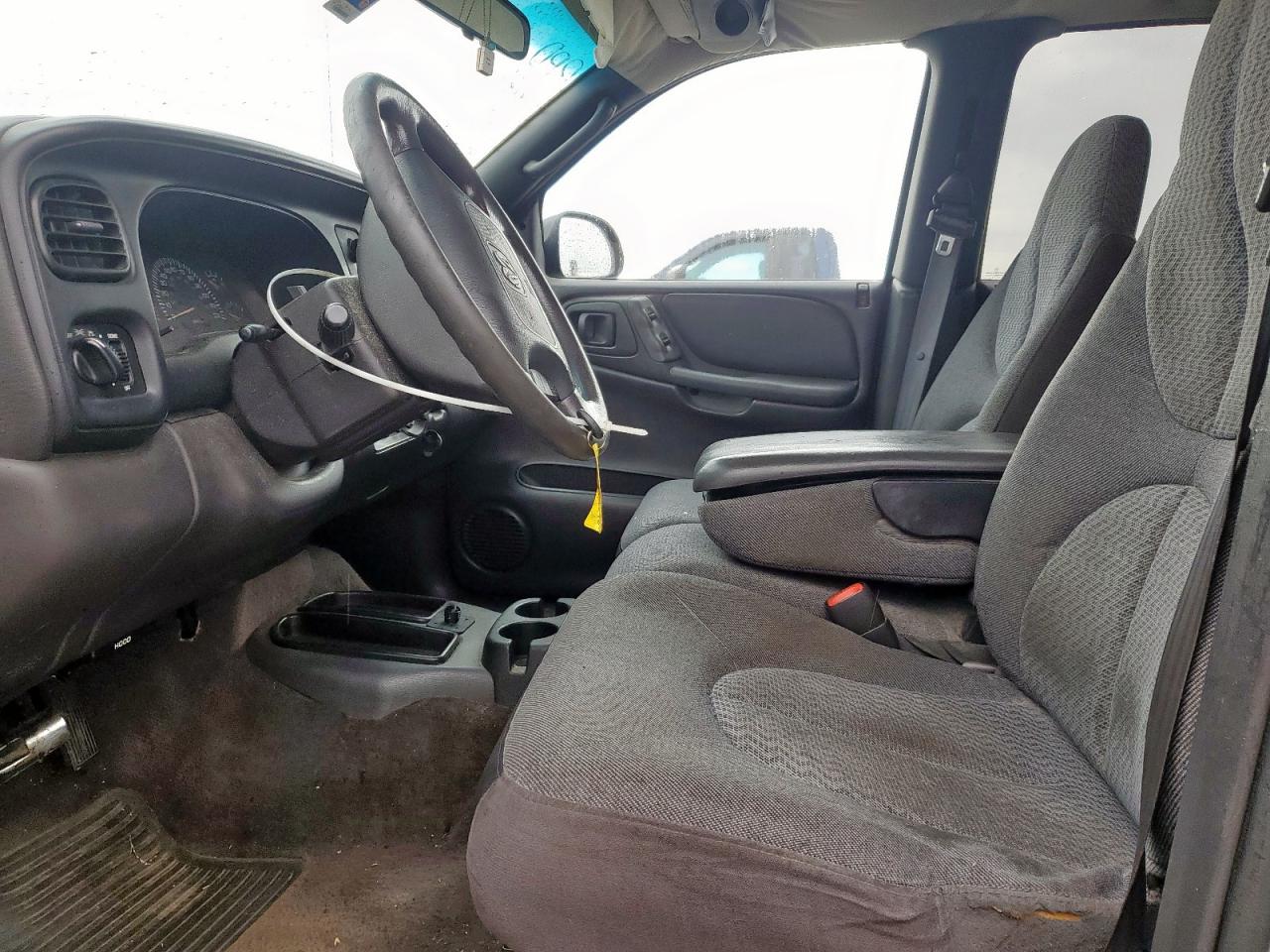 2000 Dodge Durango VIN: 1B4HR28Y6YF133558 Lot: 60477285