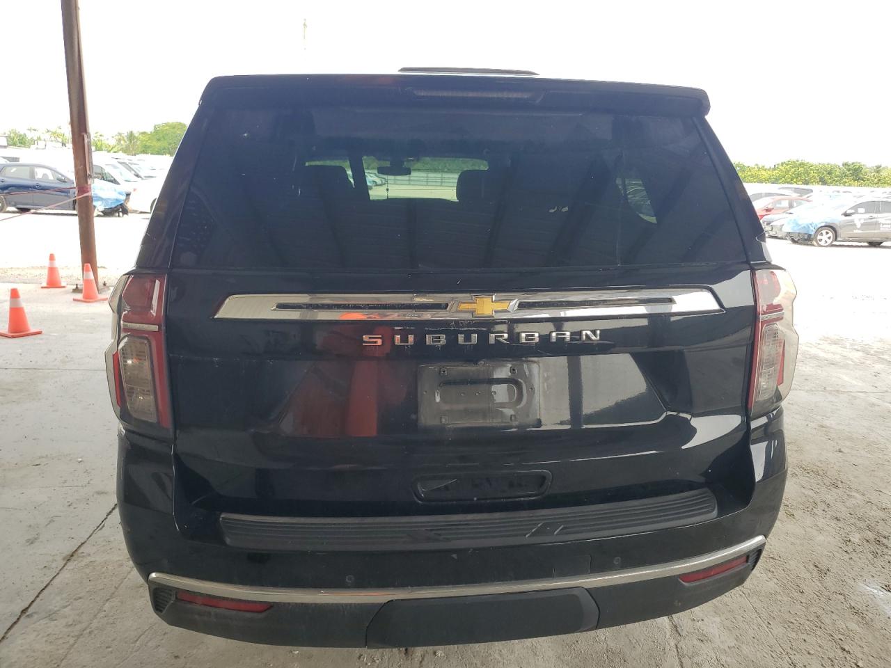2021 Chevrolet Suburban C1500 Ls VIN: 1GNSCBKD8MR388292 Lot: 59531985