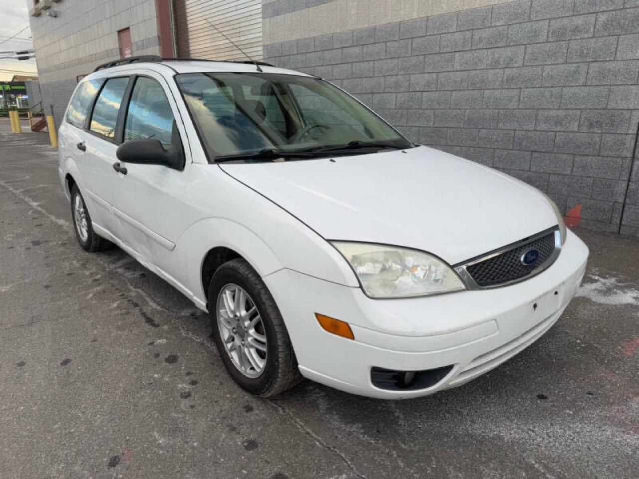 2005 Ford Focus Zxw იყიდება Brookhaven-ში, NY - Normal Wear