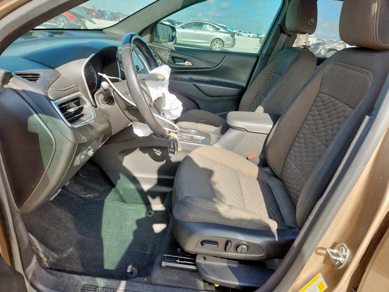 CHEVROLET EQUINOX 2018 VIN 2GNAXJEV4J6221112 фото 7