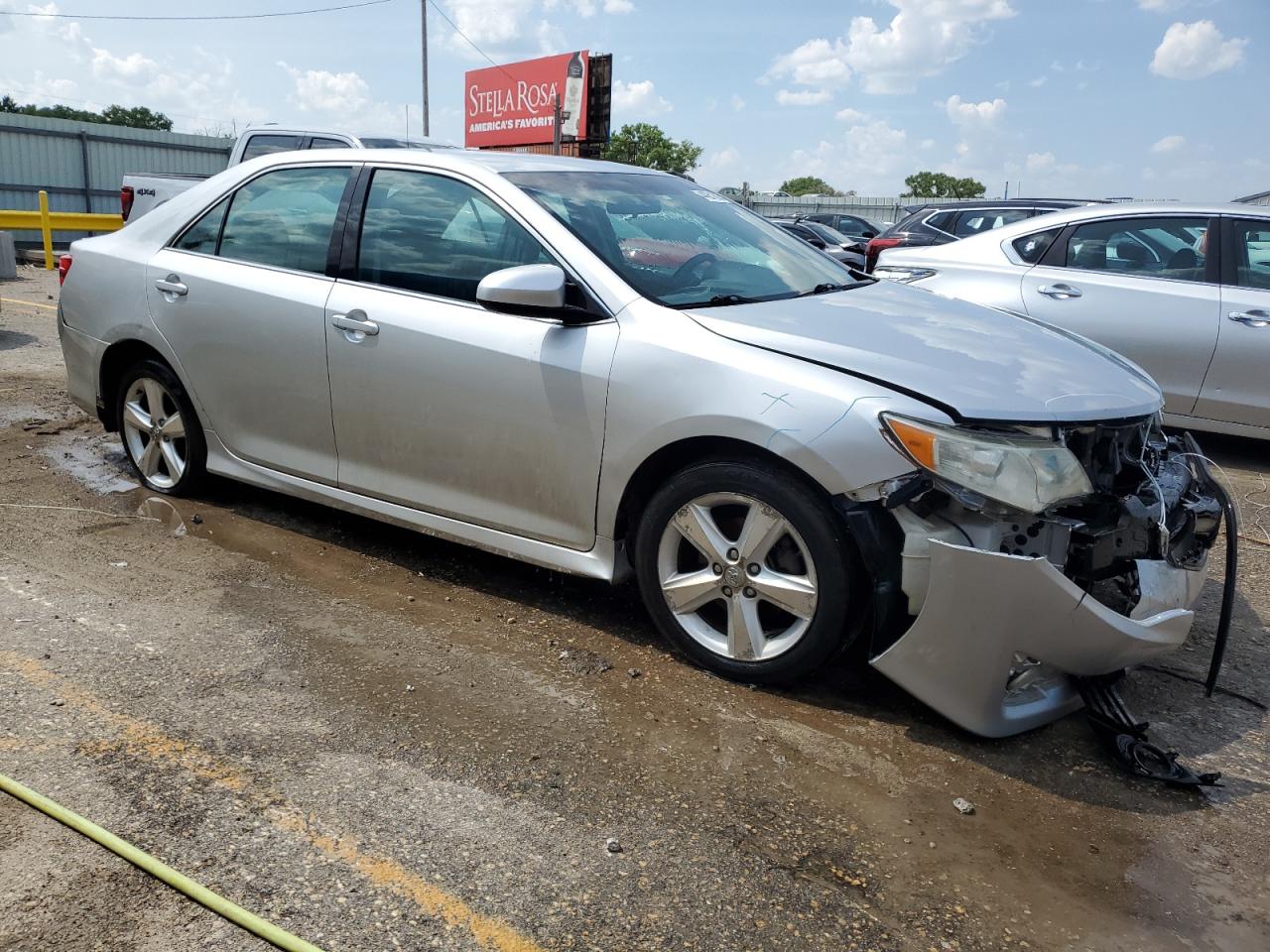 2013 Toyota Camry - Image 4