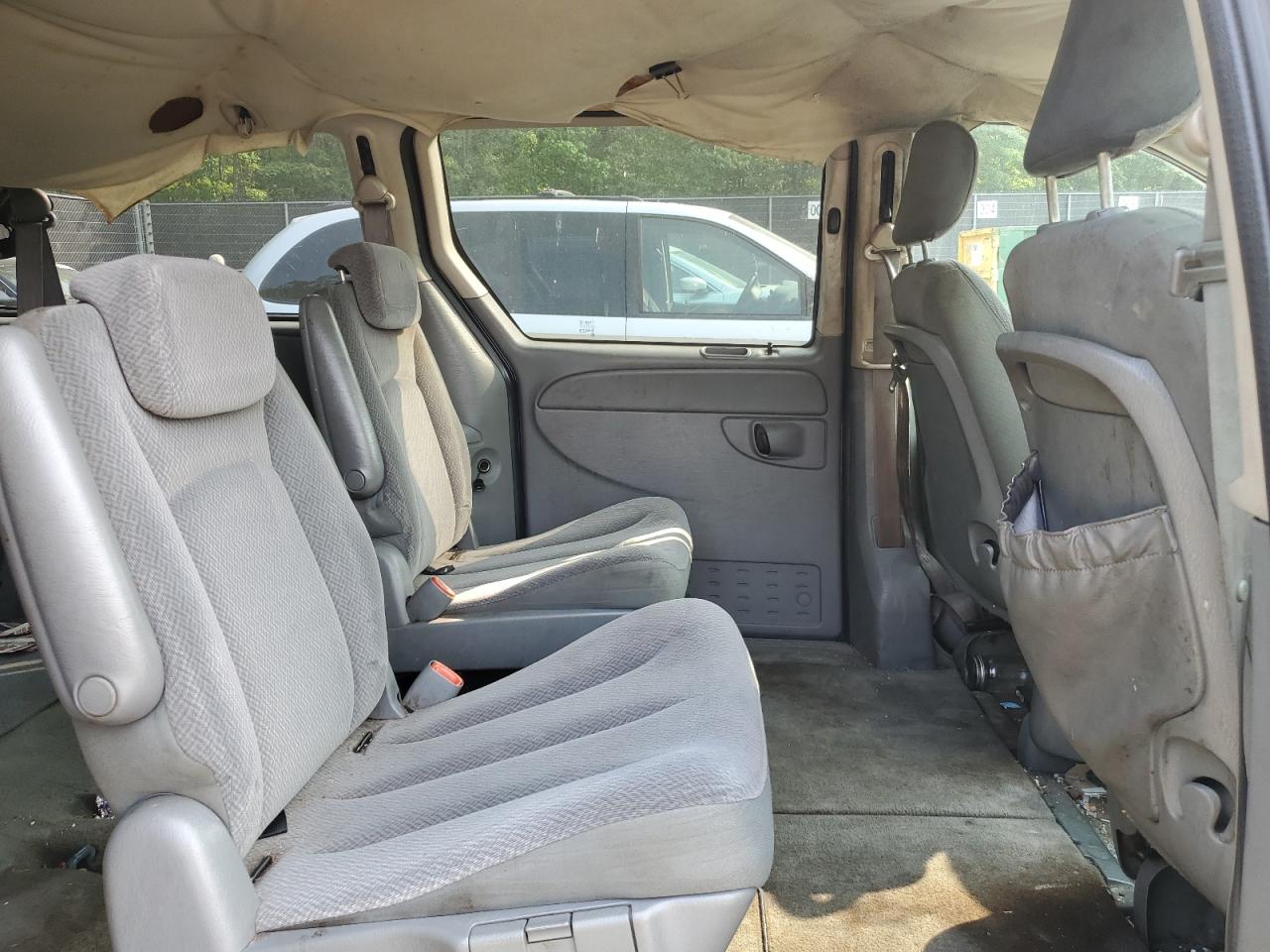 2005 Dodge Grand Caravan Se VIN: 2D4GP24R85R352239 Lot: 58989525