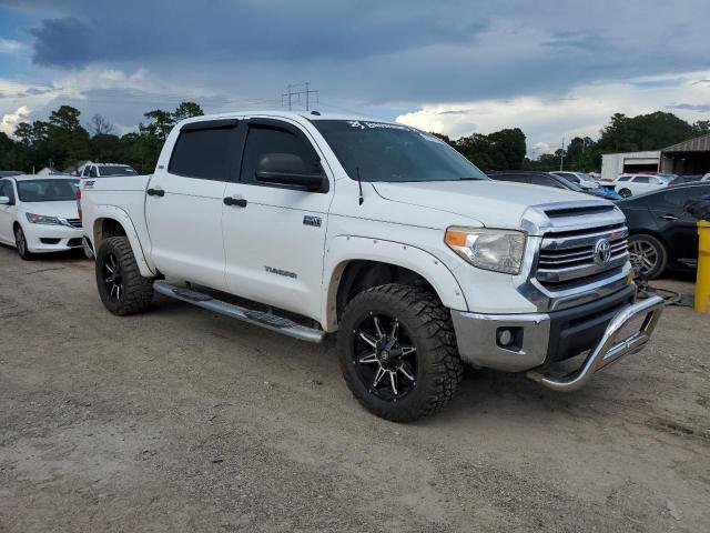 Pickups TOYOTA TUNDRA 2016 Biały