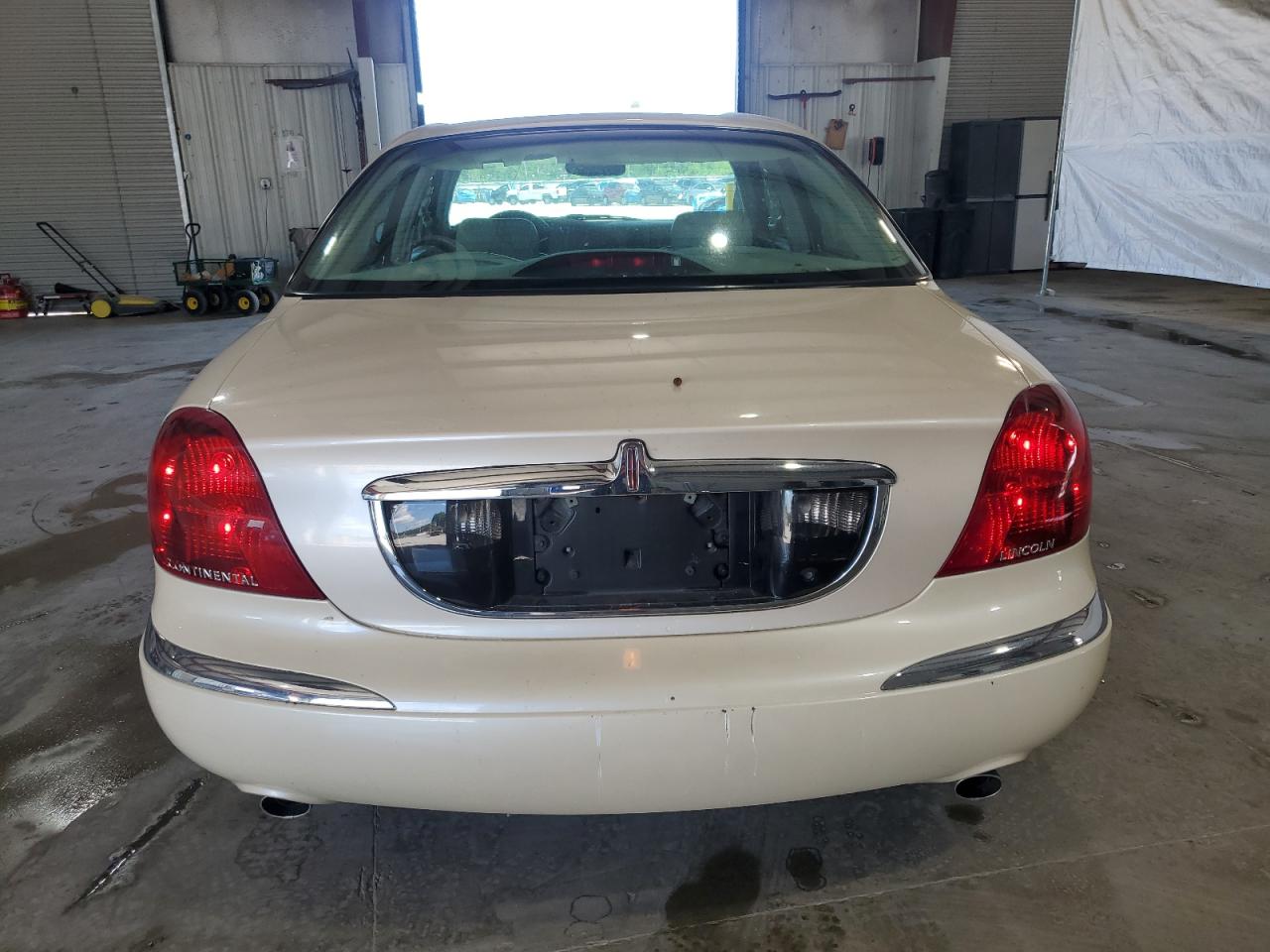 1998 Lincoln Continental VIN: 1LNFM97V8WY704554 Lot: 60099085