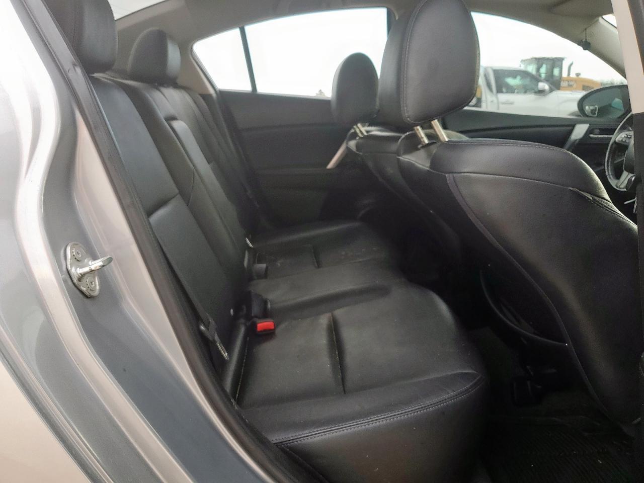 2011 Mazda 3 S VIN: JM1BL1W52B1428190 Lot: 62935875
