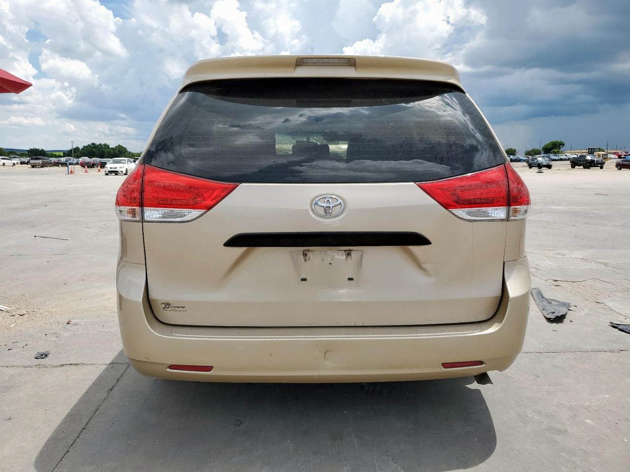 TOYOTA All Models 2014 VIN 5TDZK3DC7ES469663 фото 6