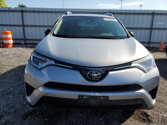  TOYOTA RAV4 2018 Серебристый