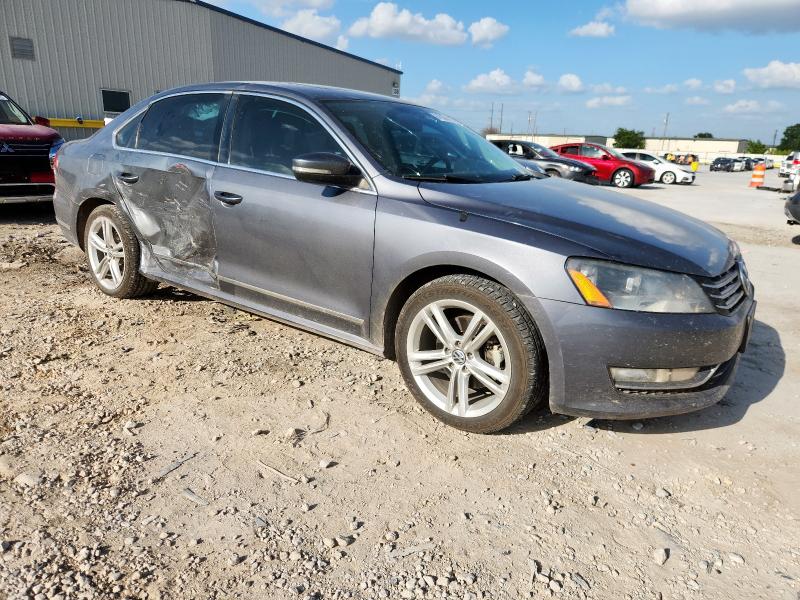  VOLKSWAGEN PASSAT 2014 Szary