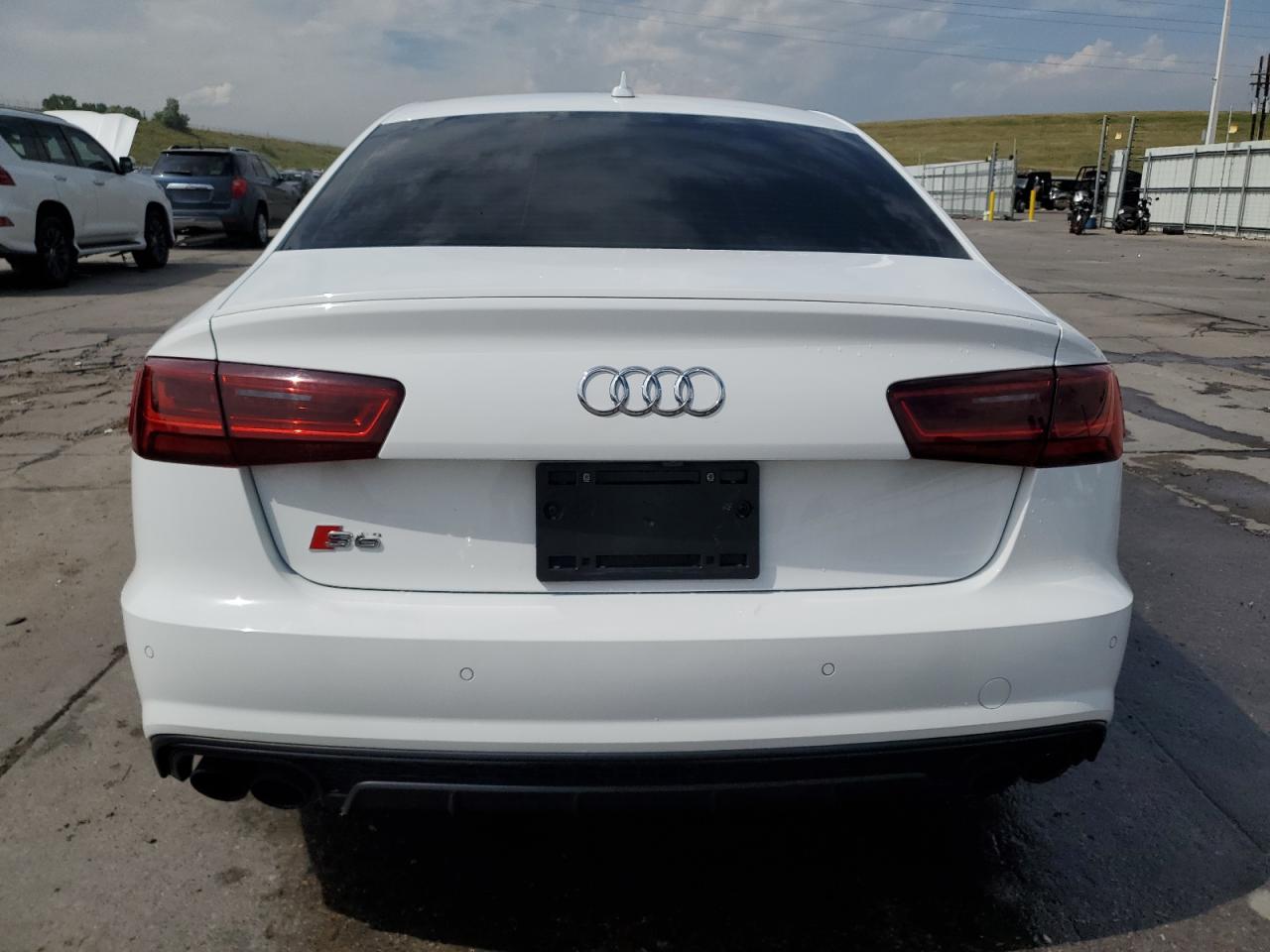 2018 Audi S6 Premium Plus VIN: WAUFFAFC5JN083216 Lot: 61943615