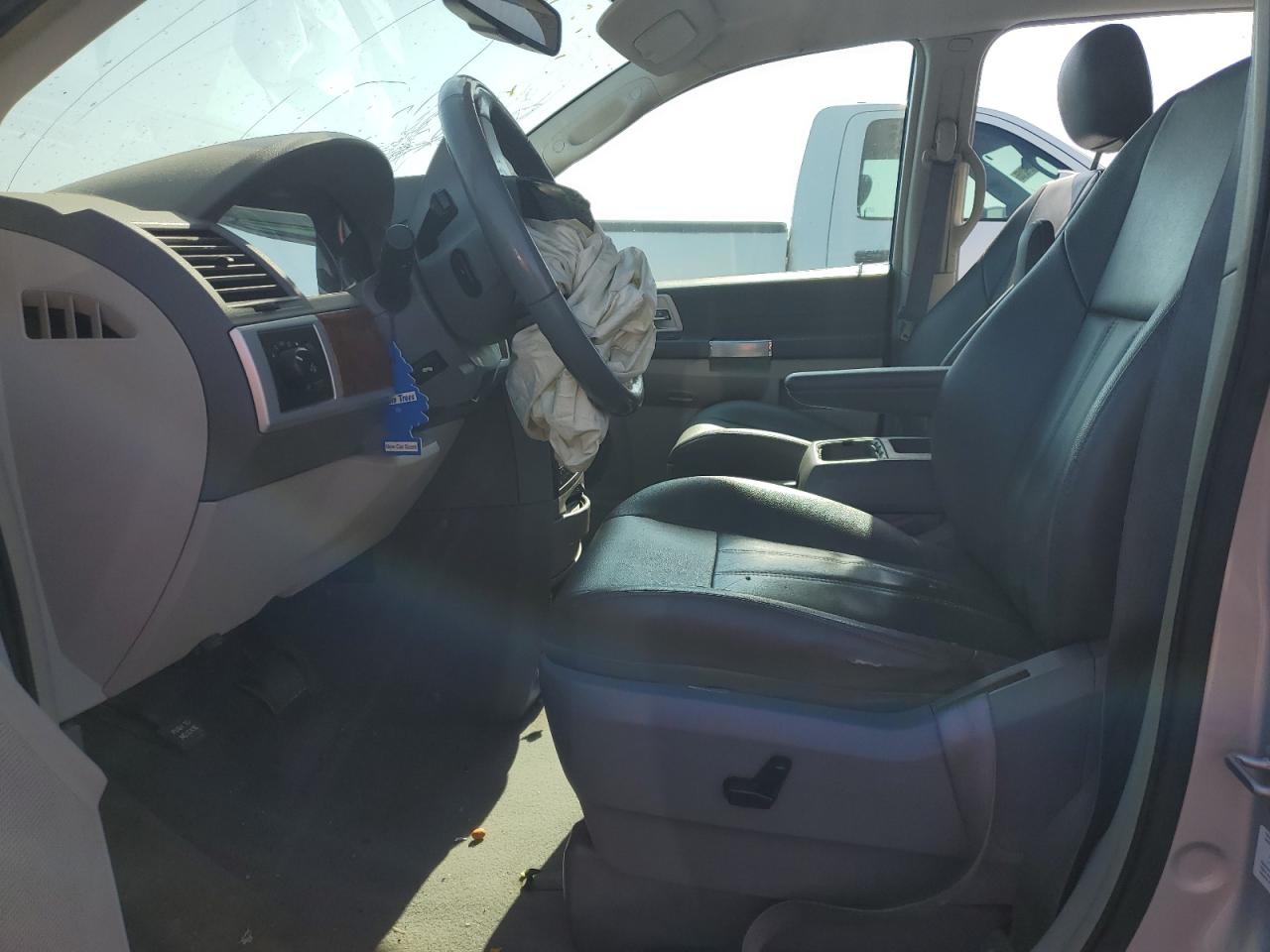 2008 Chrysler Town & Country Touring VIN: 2A8HR54P38R787923 Lot: 62558395