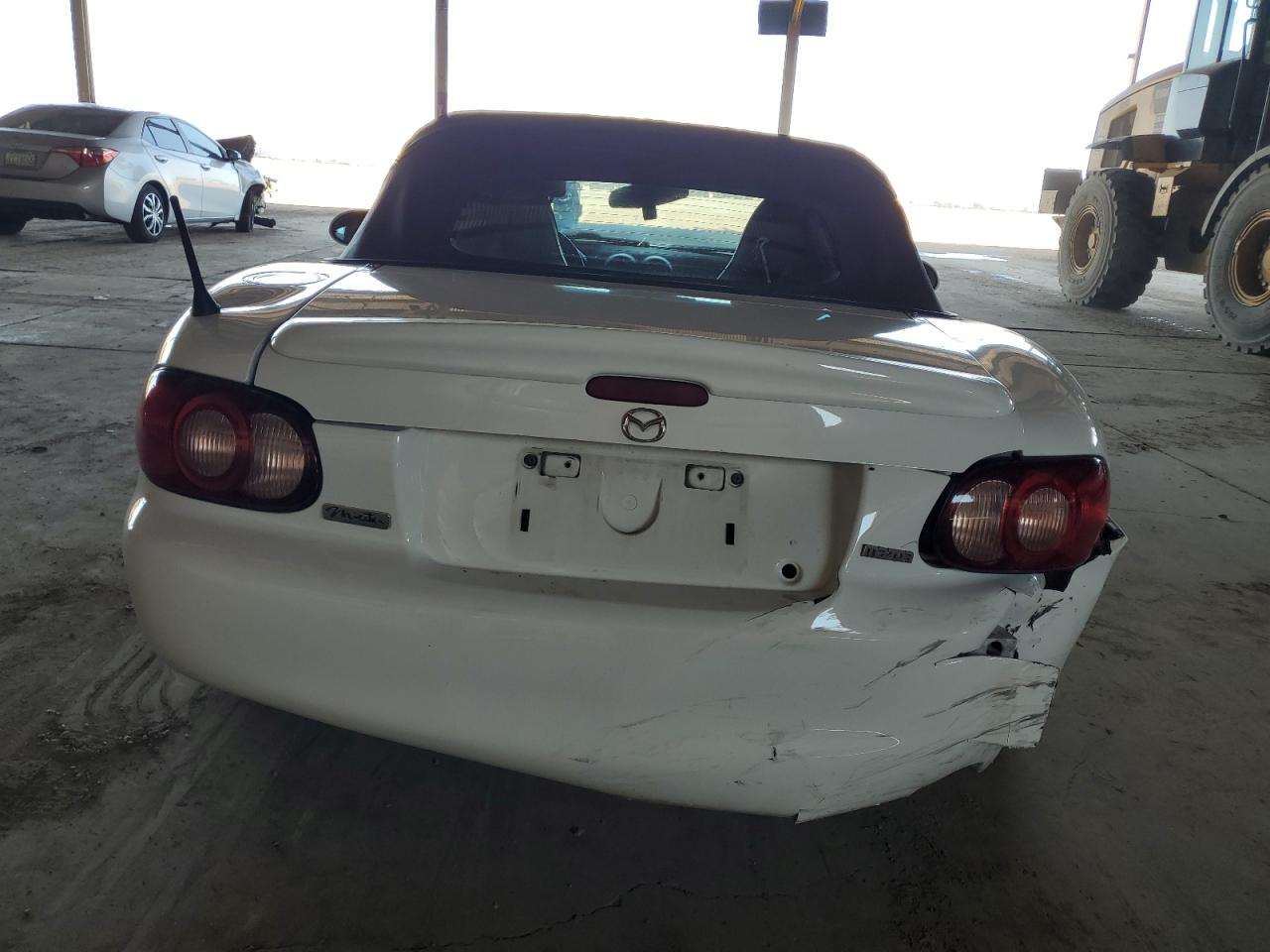 2004 Mazda Mx-5 Miata Base VIN: JM1NB353140400093 Lot: 60323555