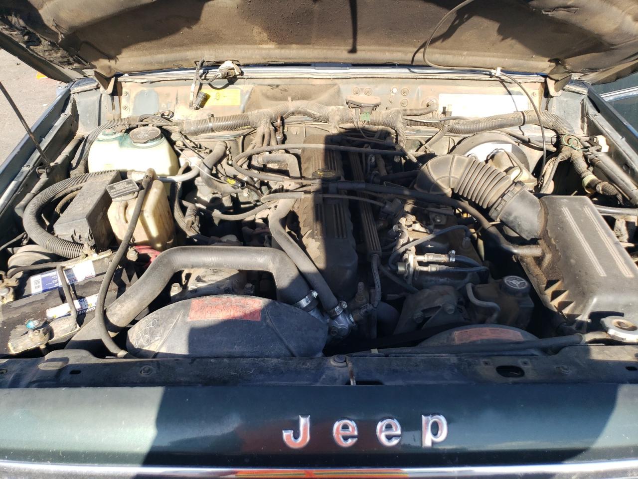 1992 Jeep Cherokee Laredo VIN: 1J4FJ58S5NL231258 Lot: 61576595