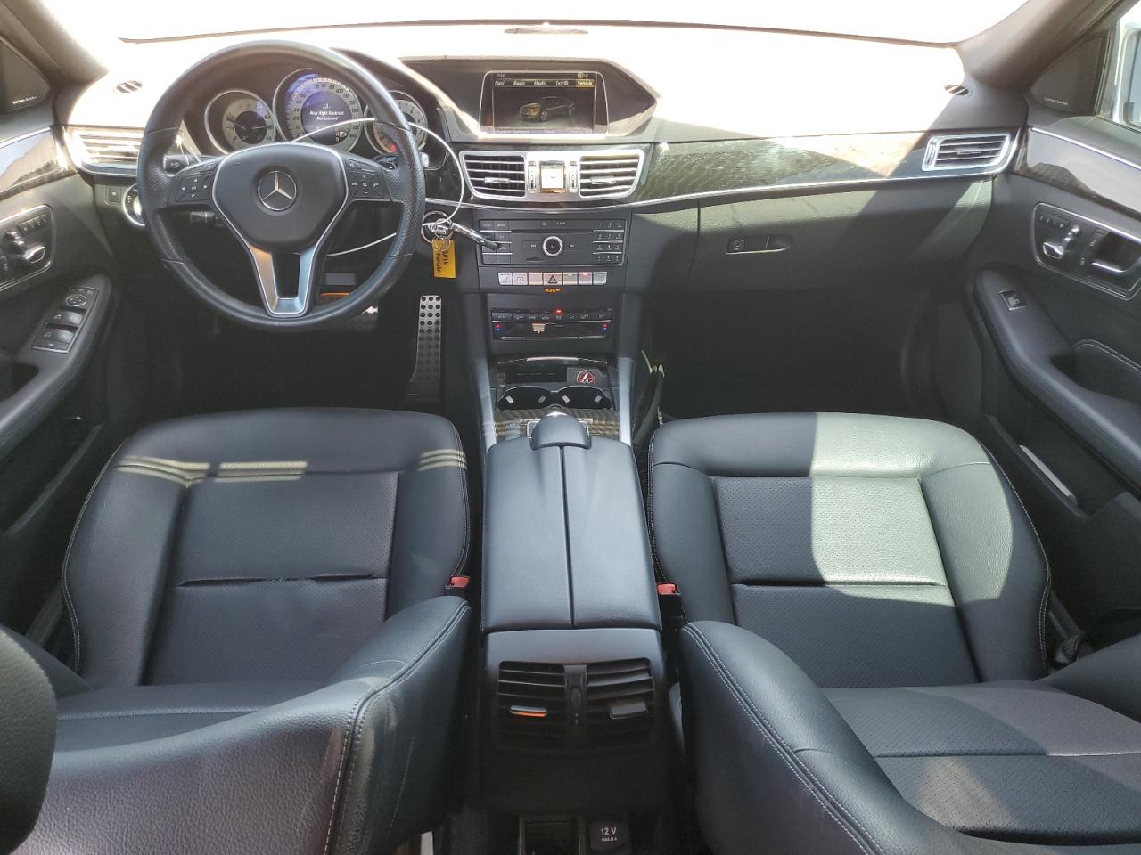MERCEDES-BENZ E-CLASS 2016 VIN WDDHF5KB9GB226894 zdjęcie 8