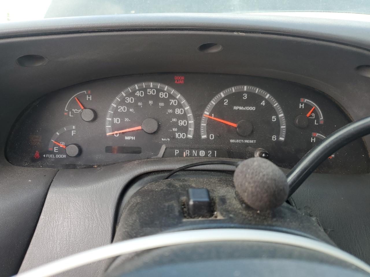 1999 Ford F150 VIN: 1FTRX18L1XKB84628 Lot: 63050765