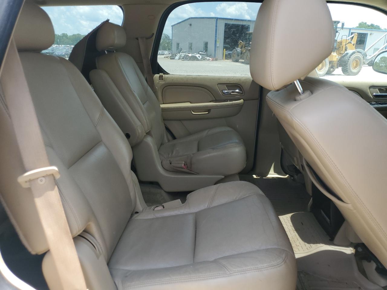 2009 Cadillac Escalade Luxury VIN: 1GYFK23209R224272 Lot: 59886345