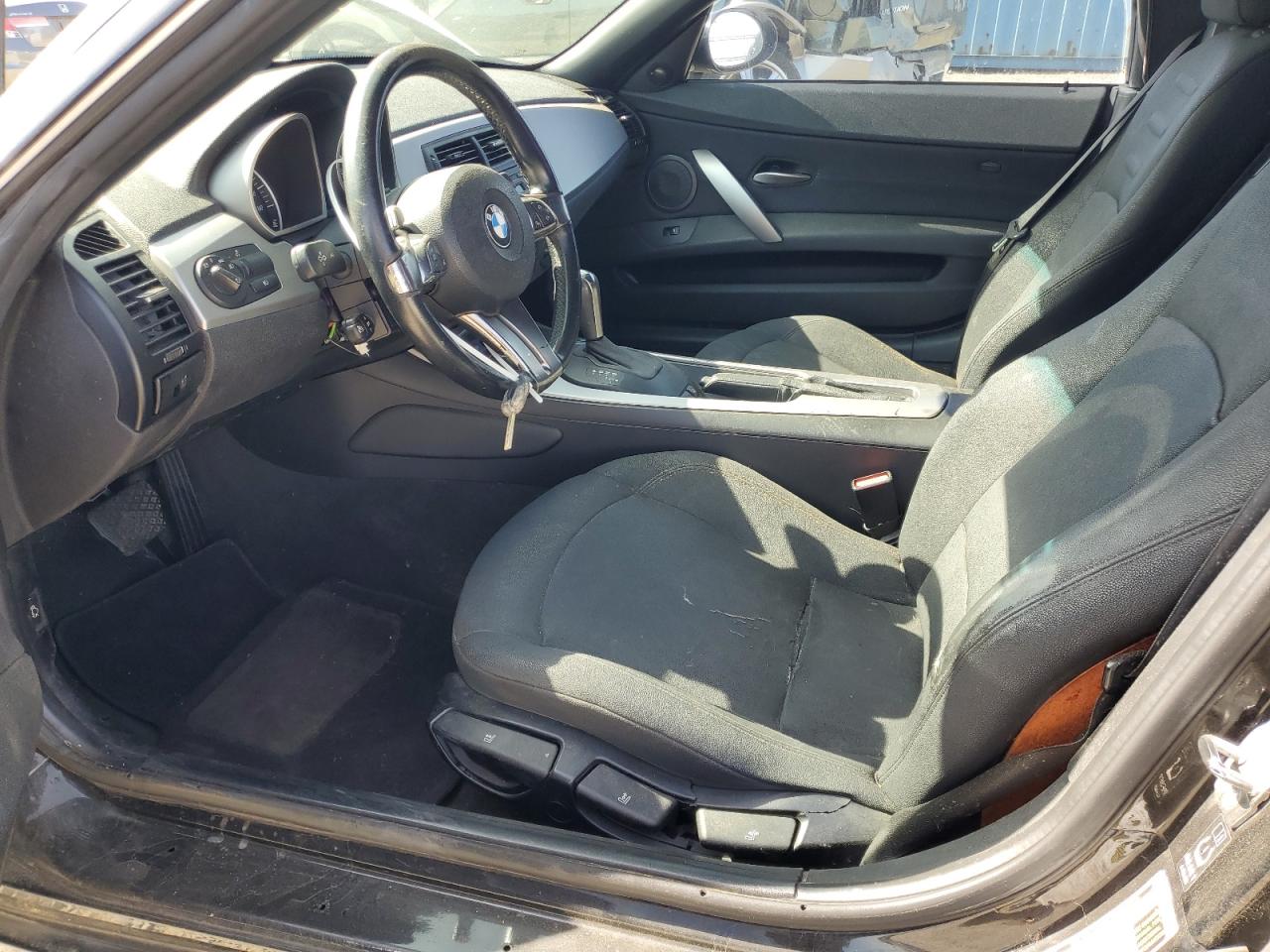 2006 BMW Z4 3.0 VIN: 4USBU33516LW66615 Lot: 61217905