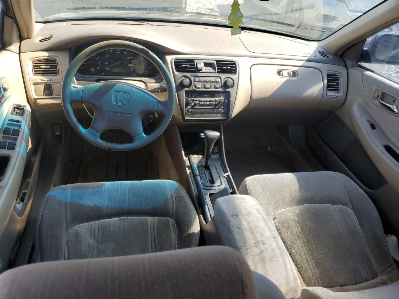 2000 Honda Accord Lx VIN: 1HGCG164XYA045480 Lot: 61644945
