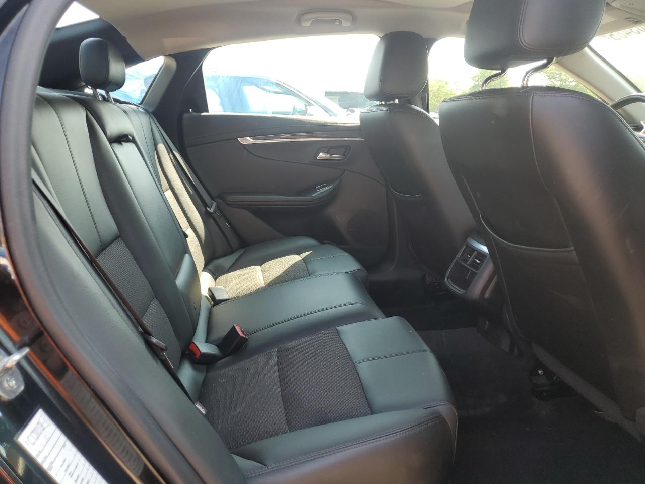 2017 Chevrolet Impala Lt VIN: 1G1105SA8HU163385 Lot: 62903485