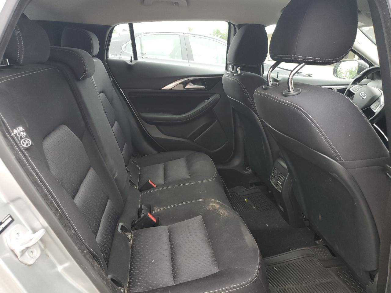 QX30 QX30