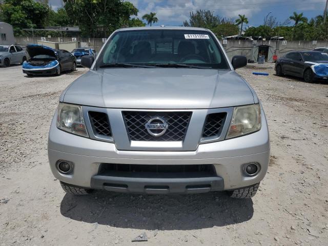  NISSAN FRONTIER 2016 Сріблястий