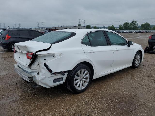  TOYOTA CAMRY 2018 Белы