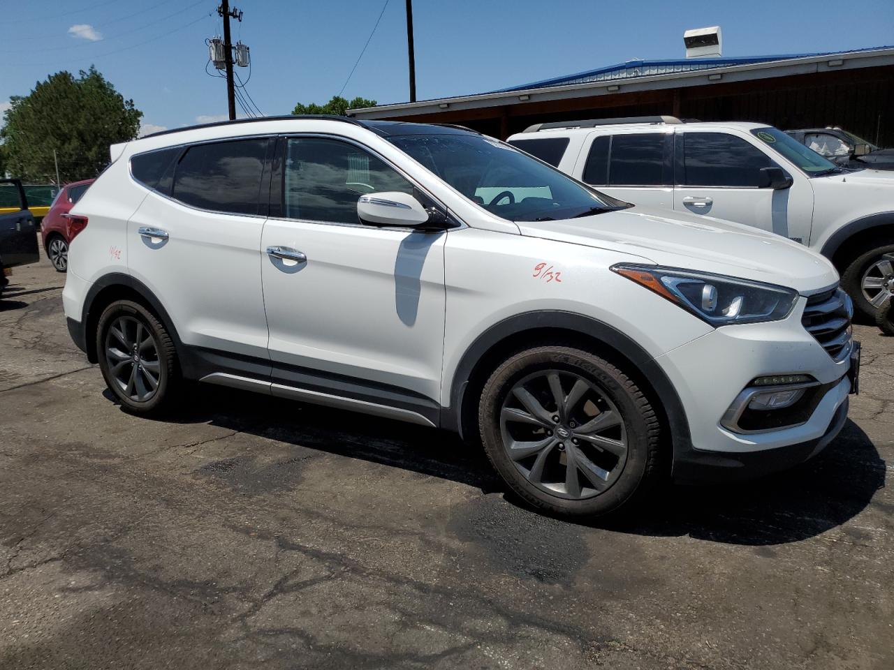 HYUNDAI SANTA FE 2017 VIN 5XYZWDLA2HG466925 фото 4