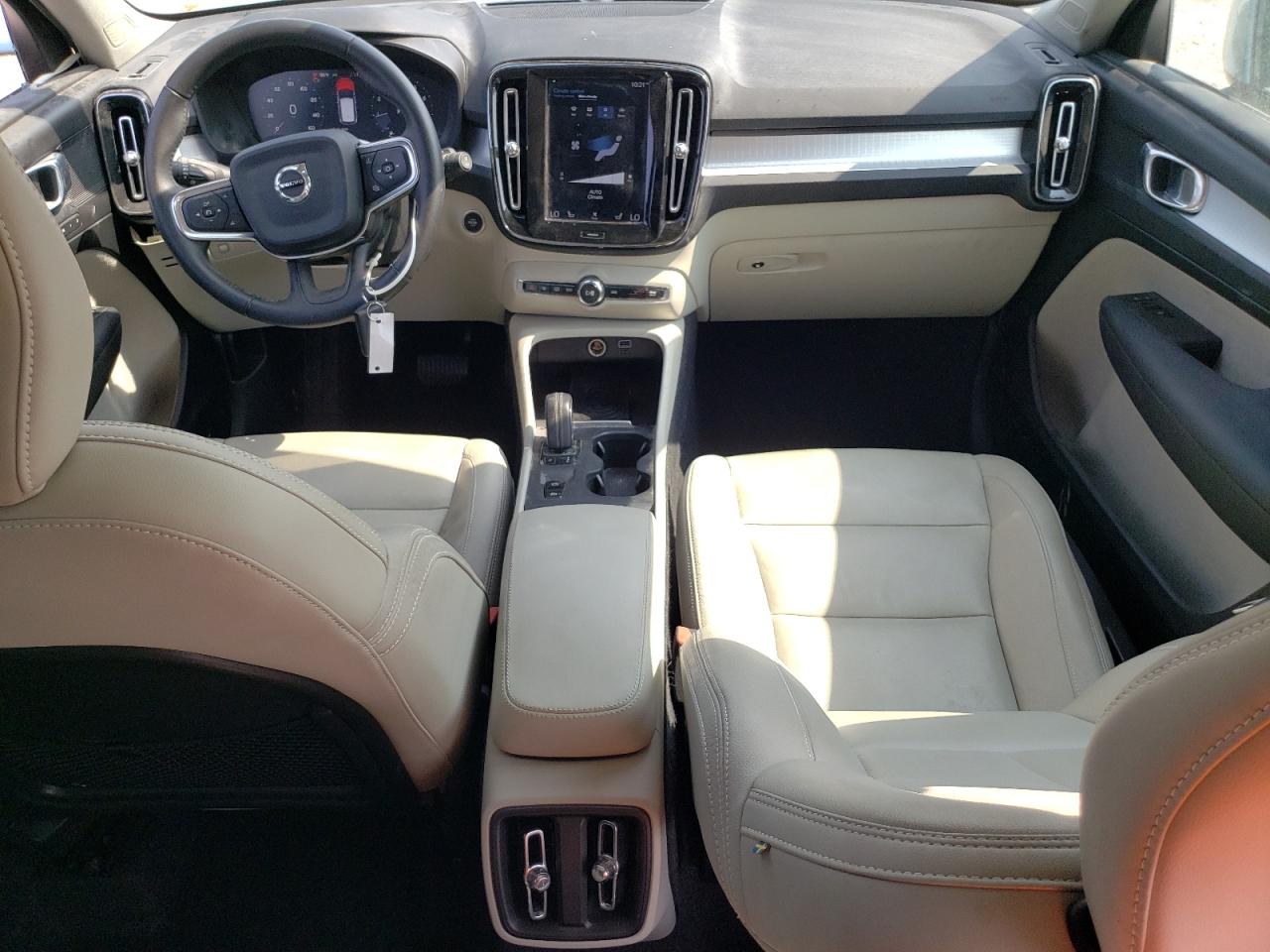 2019 Volvo Xc40 T5 Momentum VIN: YV4162UK9K2052550 Lot: 58927185