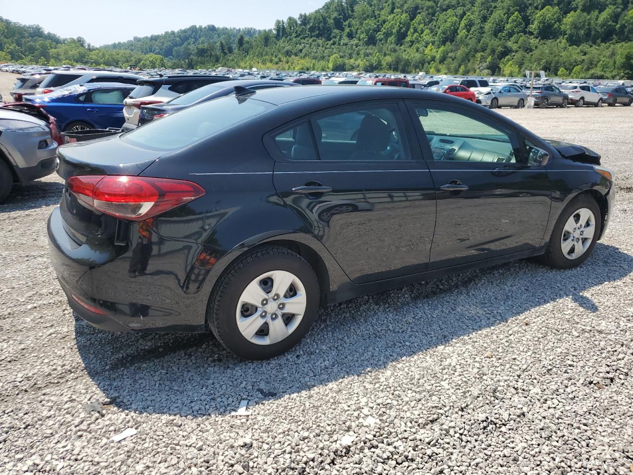 KIA FORTE 2017 VIN 3KPFK4A71HE066146 фото 3