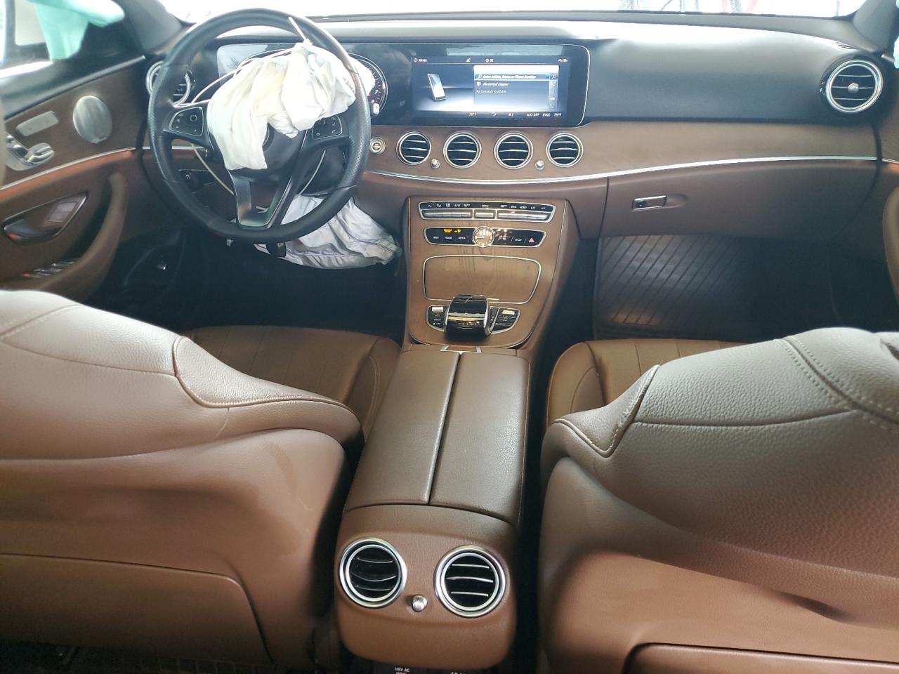 2018 Mercedes-Benz E 300 VIN: WDDZF4JB3JA440115 Lot: 60864525