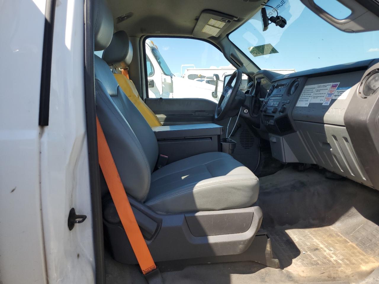 2015 Ford F450 Super Duty VIN: 1FDUF4GYXFEB64608 Lot: 61362805