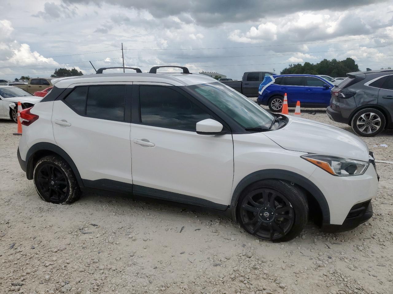 NISSAN KICKS 2020 VIN 3N1CP5CV6LL505550 zdjęcie 4