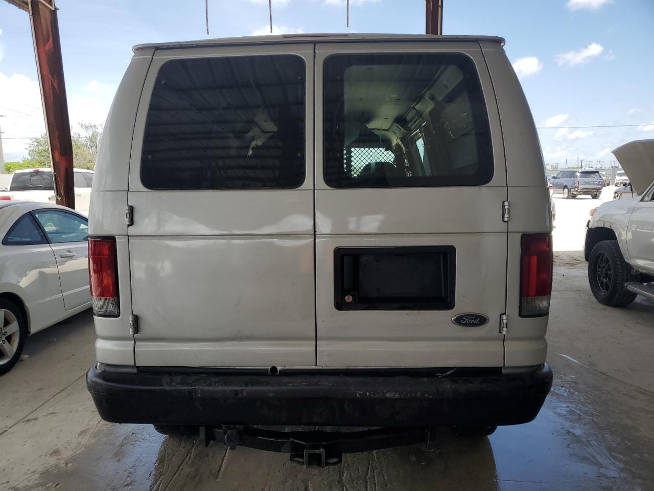 2008 Ford Econoline E350 Super Duty Van VIN: 1FTSE34L98DB37474 Lot: 59730795