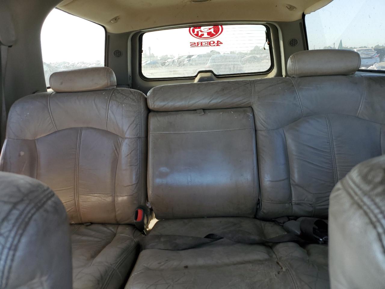 2002 Chevrolet Suburban K1500 VIN: 1GNFK16T52J325761 Lot: 60925735