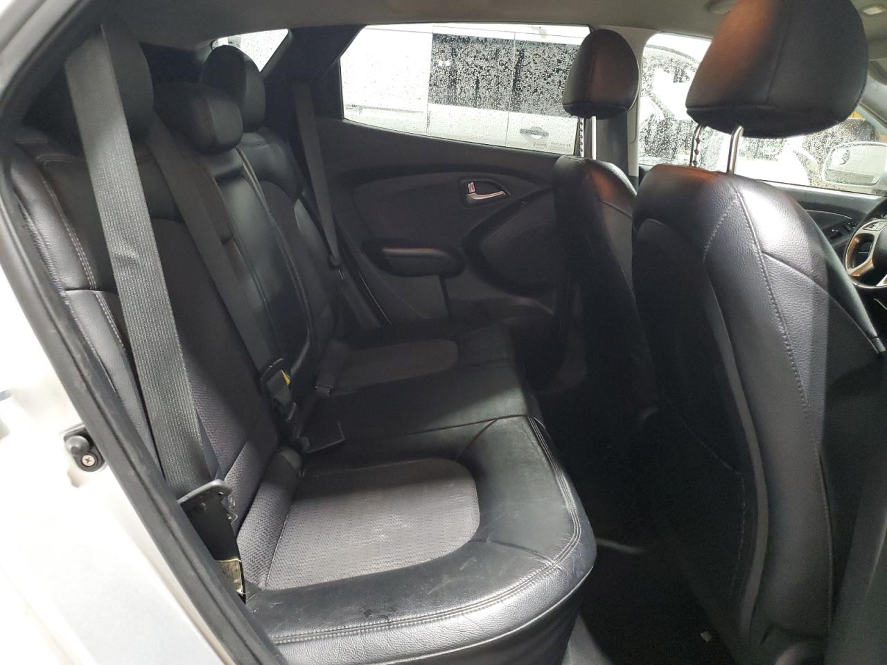 HYUNDAI TUCSON 2012 VIN KM8JUCAC6CU379419 фото 11