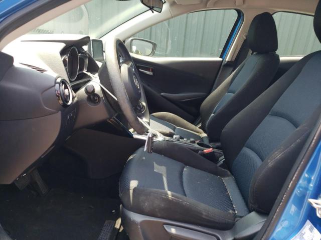  TOYOTA YARIS 2017 Granatowy