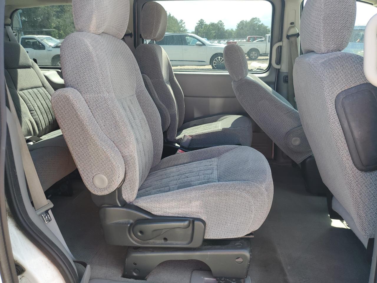 2004 Pontiac Montana Luxury VIN: 1GMDX13EX4D200226 Lot: 61058175