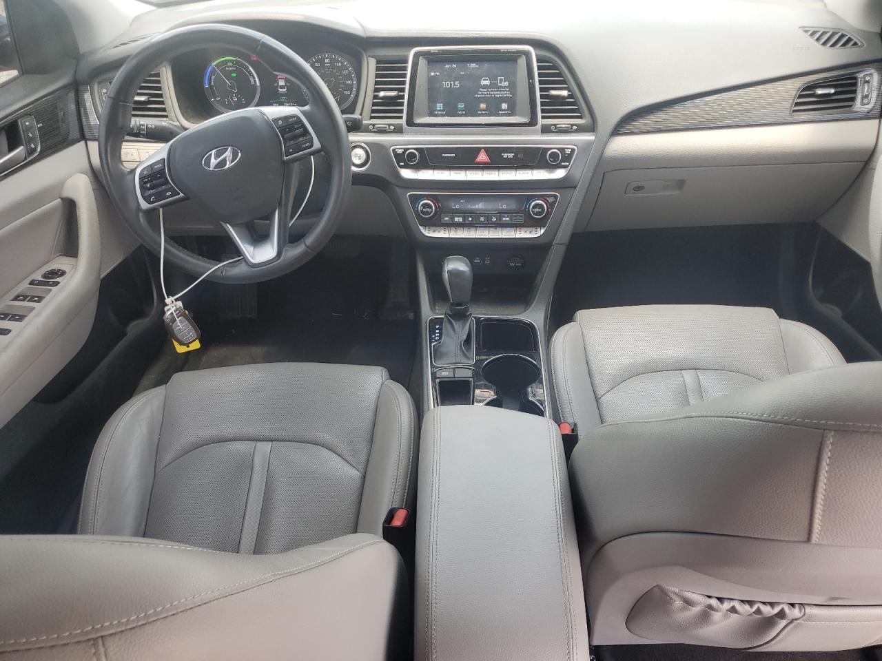 2018 Hyundai Sonata Hybrid VIN: KMHE34L30JA083950 Lot: 61788935