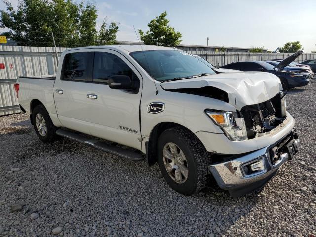  NISSAN TITAN 2017 Белы