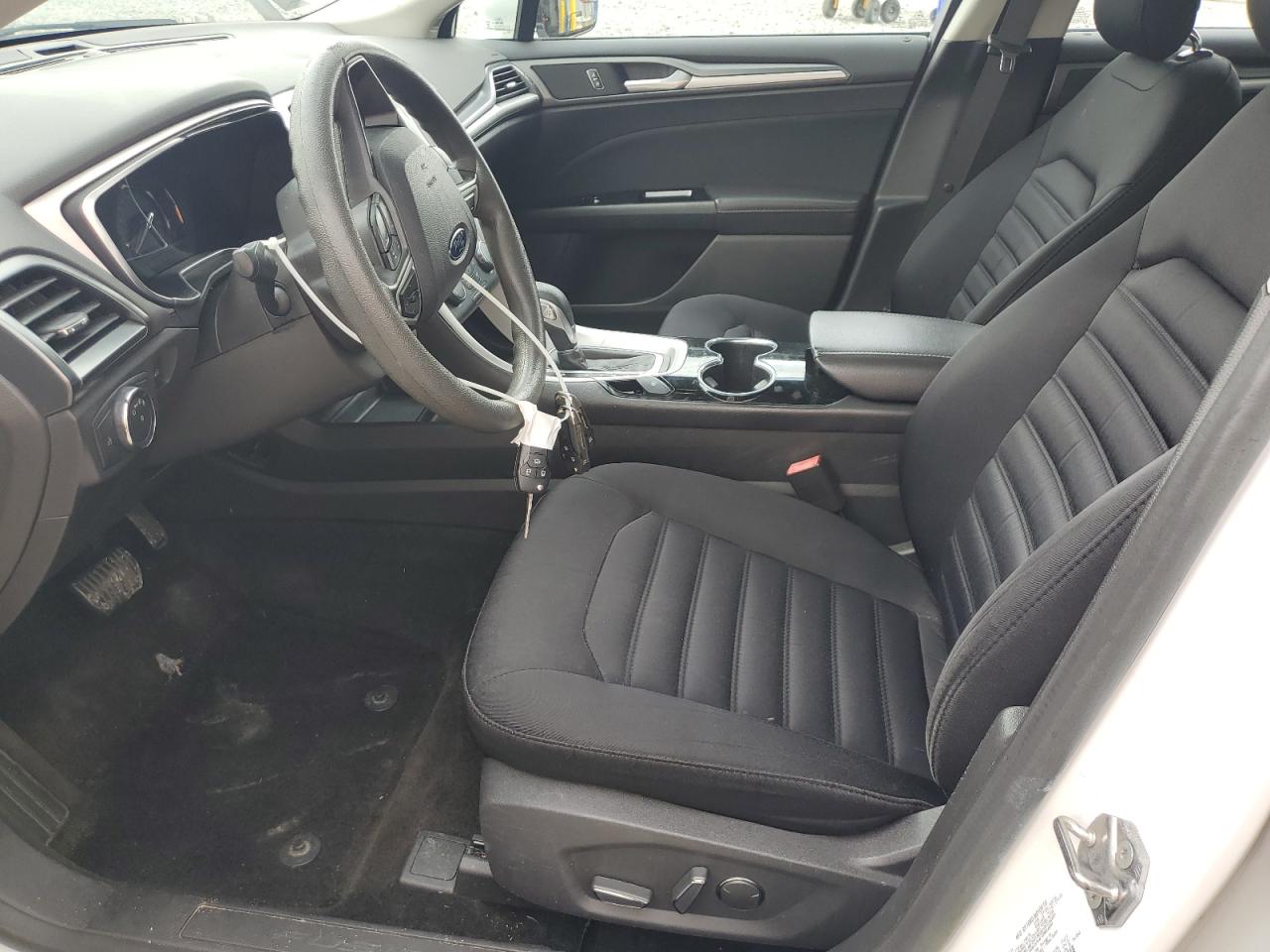 2015 Ford Fusion Se Hybrid VIN: 3FA6P0LU6FR120131 Lot: 58009065