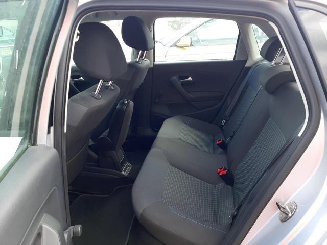 2015 VOLKSWAGEN POLO TSI B