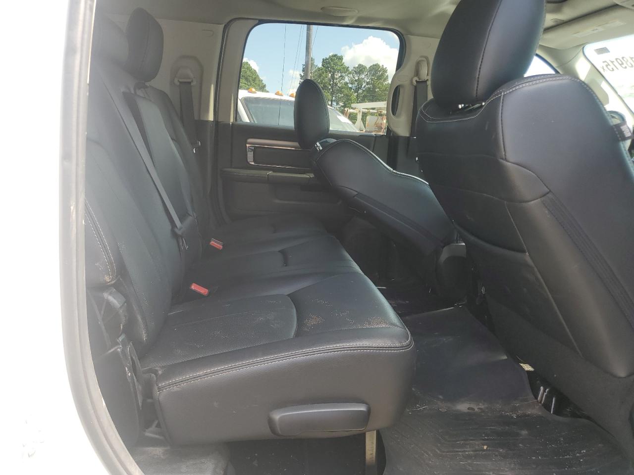 2018 Ram 3500 Laramie VIN: 3C63R3ML5JG374617 Lot: 61218915