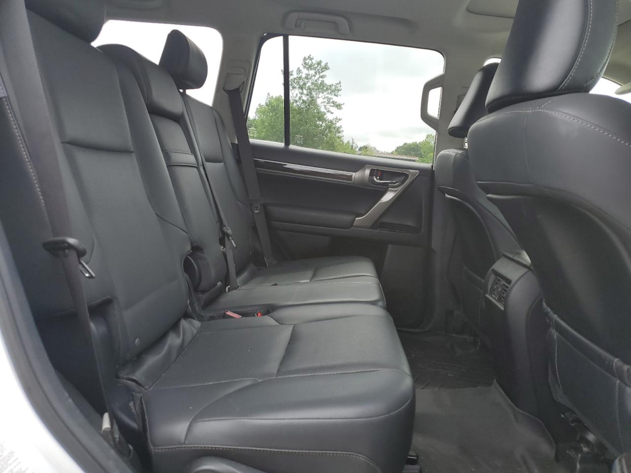 2015 Lexus Gx 460 VIN: JTJBM7FX1F5103740 Lot: 59601285