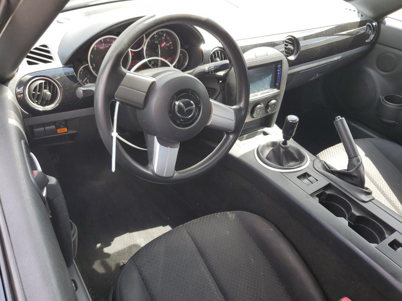 2006 Mazda Mx-5 Miata VIN: JM1NC25FX60120239 Lot: 60479075