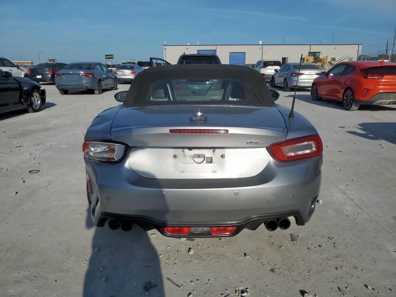2017 Fiat 124 Spider Classica VIN: JC1NFAEK8H0109738 Lot: 61368405