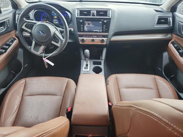  SUBARU OUTBACK 2017 Zielony