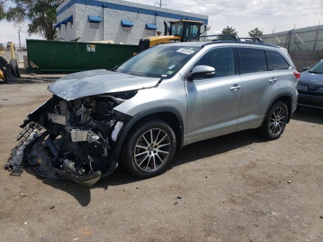  TOYOTA HIGHLANDER 2018 Серебристый
