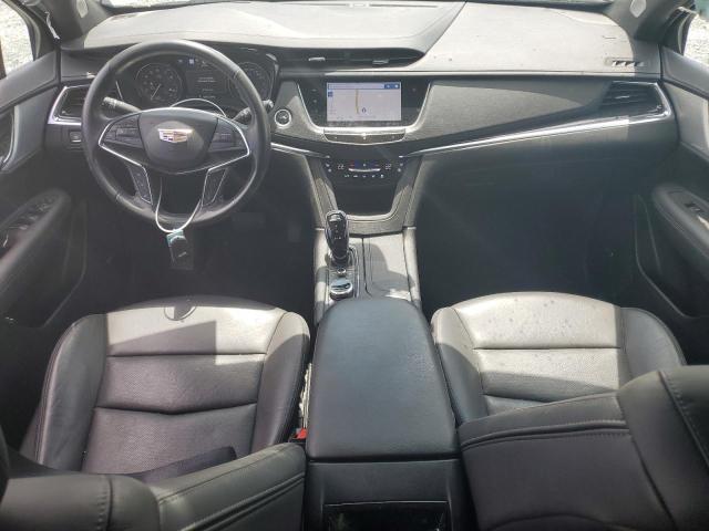  CADILLAC XT5 2021 Granatowy
