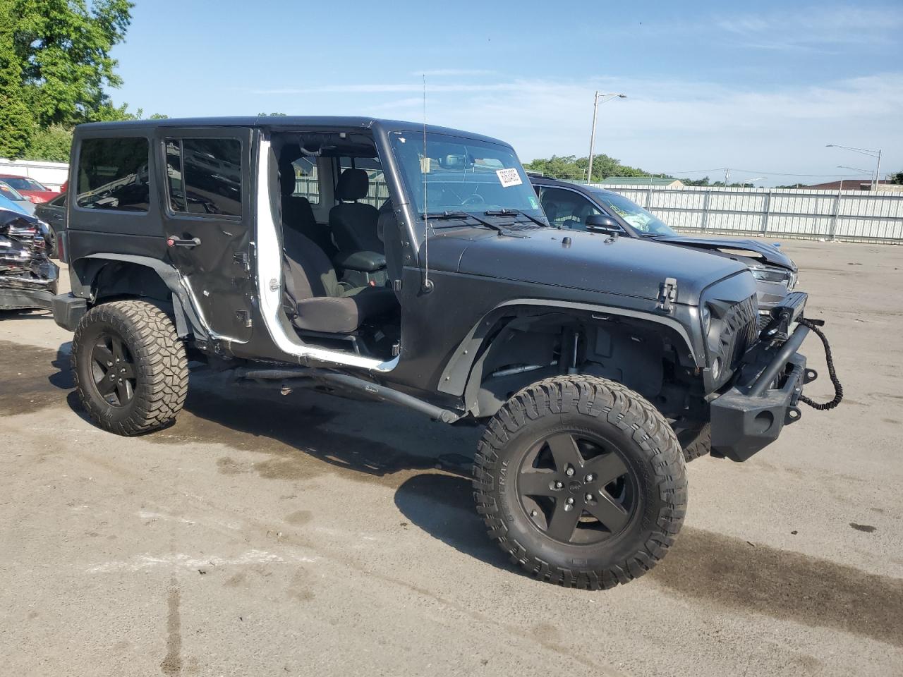 JEEP WRANGLER 2017 VIN 1C4BJWDG7HL661552 photo 4